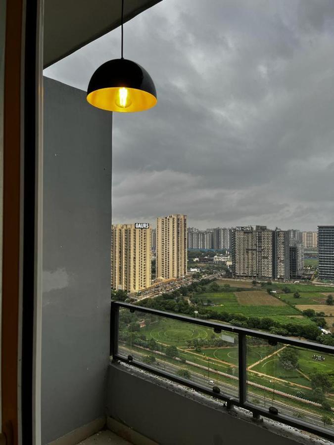 Modern By Hey Studio's Apartment Ghaziabad